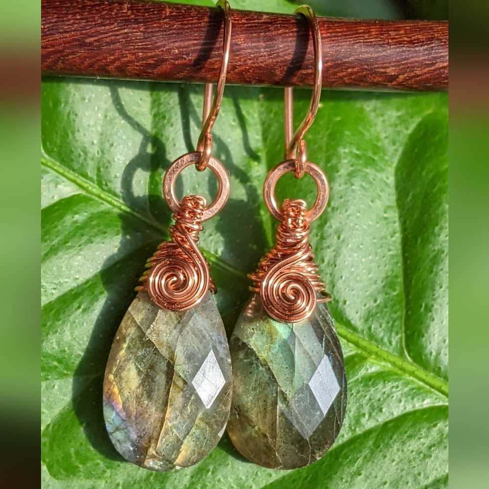 Iridescent Natural Gem Drop Earrings Labradorite Hand Wrapped In Pure Copper - Picture 4 of 15